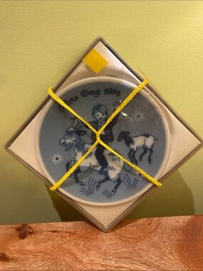Vintage Collectors Plate “Mors Dag 1974” Porsgrund Norway